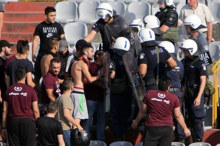 Συμπλοκές στο ματς ΑΕΛ-Ηρακλής