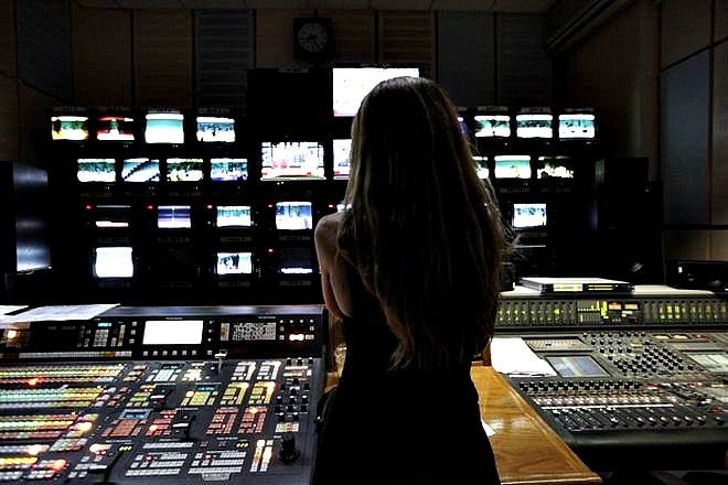 Παρέλαση παρουσιαστών στο αθλητικό της ΕΡΤ