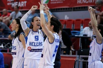 Εθνική γυναικών: Κορίτσια με… καρύδια!