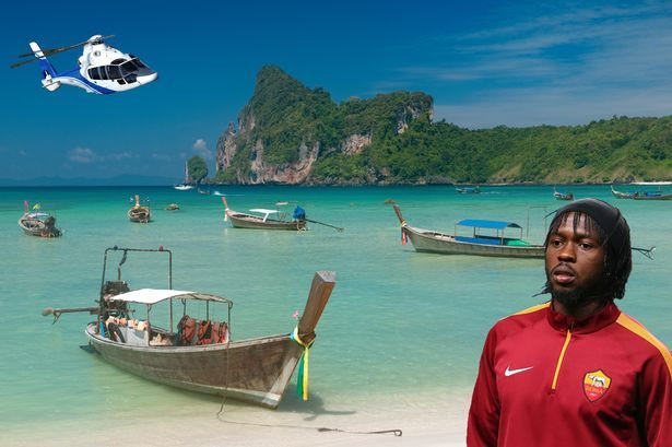 Ελικόπτερο και ιδιωτική παραλία ζήτησε ο Ζερβίνιο!