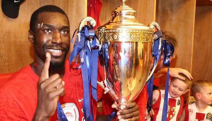 Χάντερ στο Contra.gr: “Εμείς το κάναμε εύκολο”