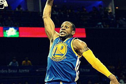 Top5: Εξωπραγματικός Ιγκουοντάλα με κλέψιμο σε Τζέιμς και κάρφωμα