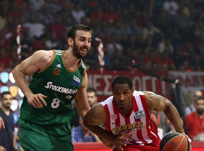 Γιάνκοβιτς: “Ανώτερος ο Ολυμπιακός, να είμαστε καλύτεροι του χρόνου”