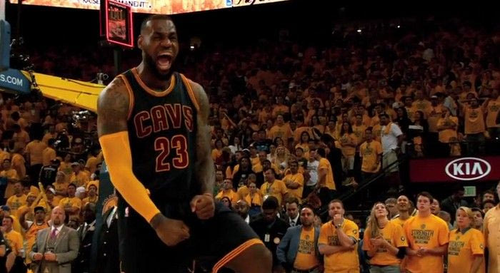 Ξέσπασε ο Λεμπρόν στη λήξη του αγώνα