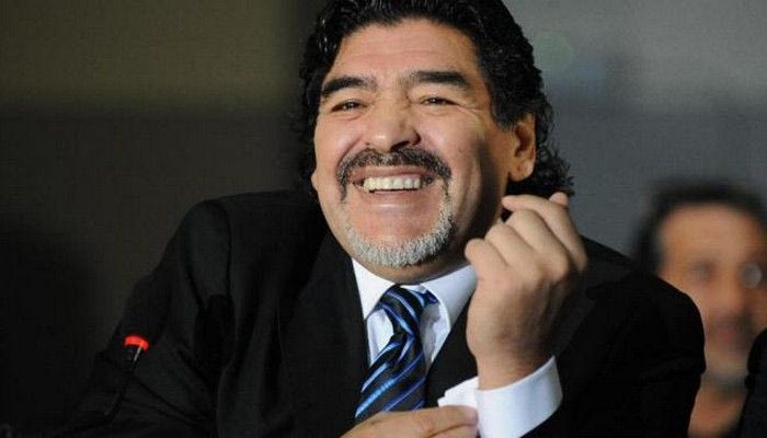 “Υποψήφιος για πρόεδρος της FIFA ο Μαραντόνα”
