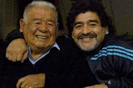 Εχασε τον πατέρα του ο Μαραντόνα