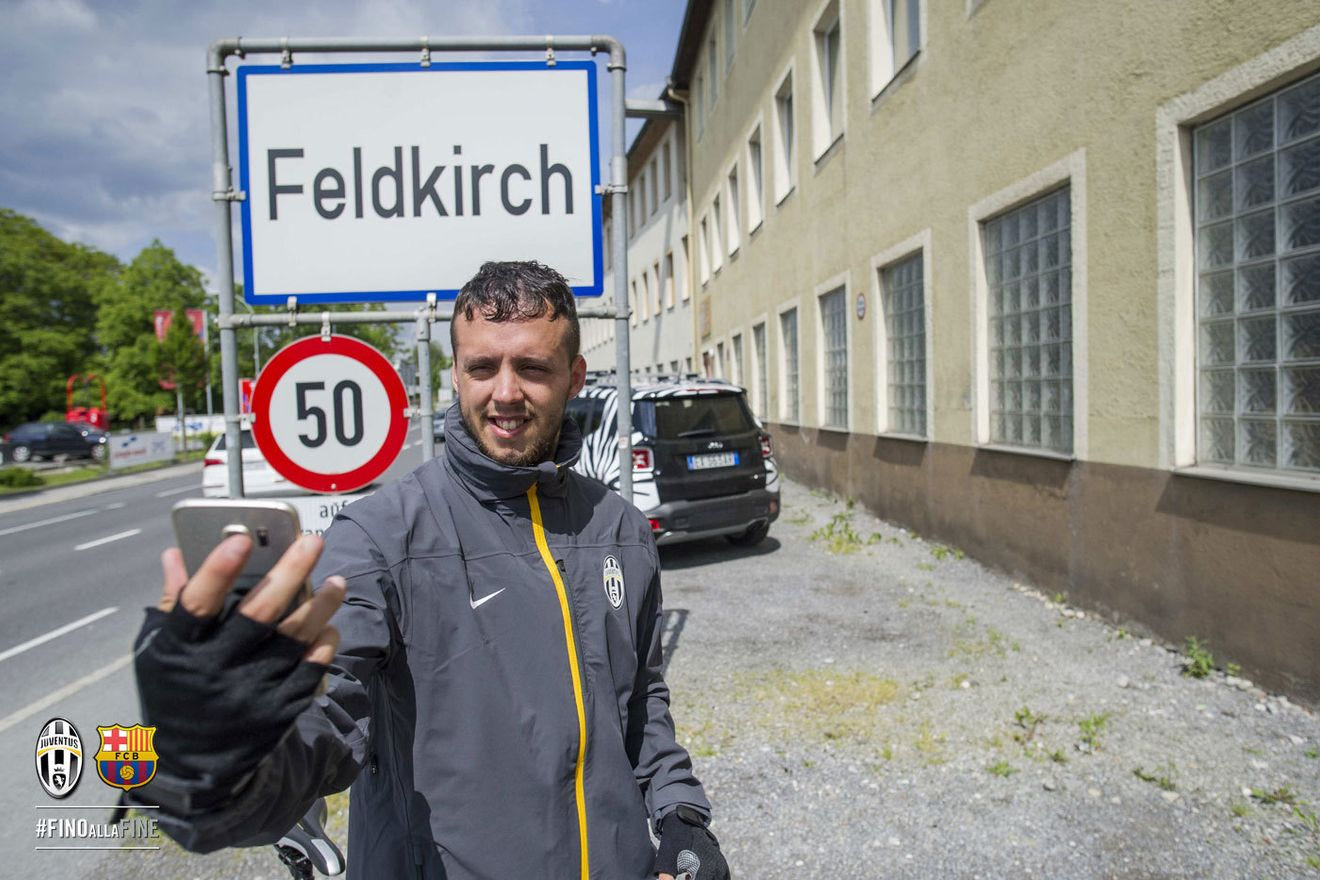 Περπατάει μέχρι το Βερολίνο για τον τελικό!