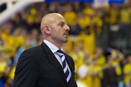 Έμεινε στην Άλμπα ο Ομπράντοβιτς