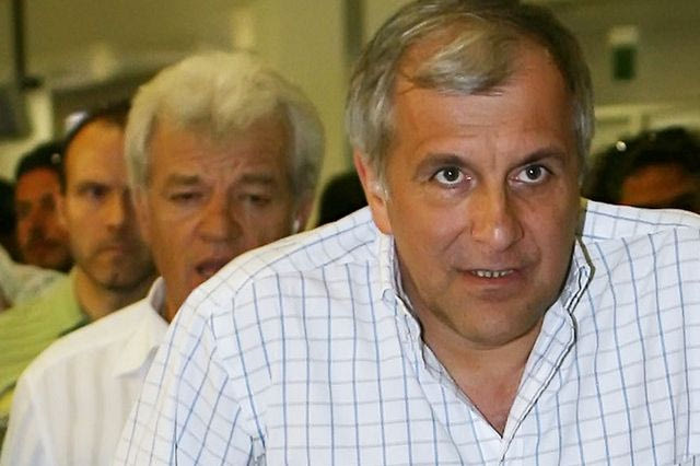 Στην Πάρο ο Ομπράντοβιτς