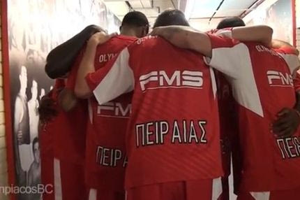 Τελικοί 2015: Ο όρκος νίκης των παικτών του Ολυμπιακού