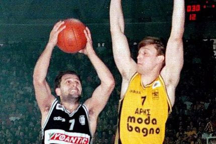 Στιγμές Πρέλεβιτς κόντρα στον Αρη