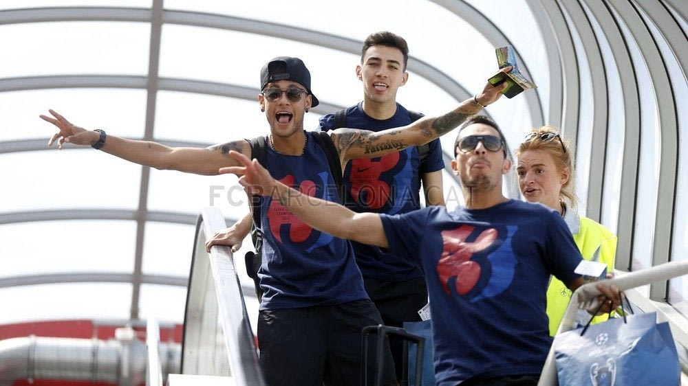 Η επιστροφή της Μπαρτσελόνα με την κούπα. Δείτε φωτογραφίες