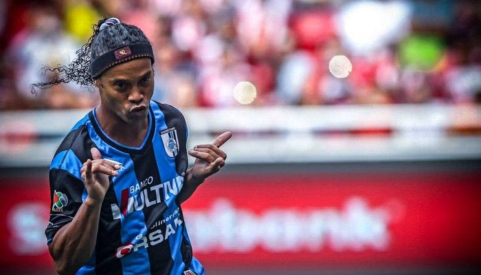 “Πόρτα” του Ροναλντίνιο στη Λέστερ