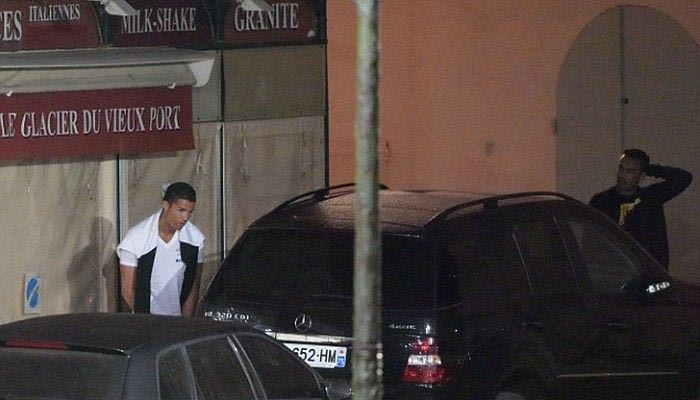 Πιάστηκε στα “πράσα” ο Κριστιάνο Ρονάλντο να… κάνει την ανάγκη του
