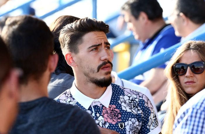 Η… άνοιξη στην μπλούζα του Σιμόες