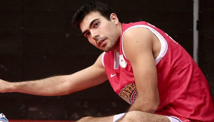 Προβάδισμα η Φενέρ για Σλούκα