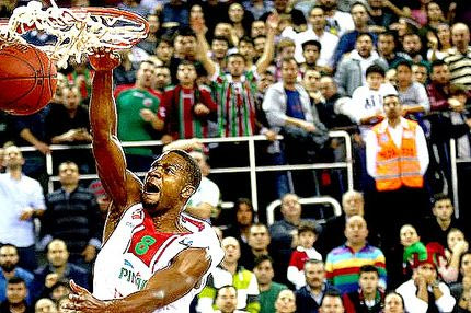 Ντι Τζέι Στρόμπερι: Ο άνθρωπος που σταμάτησε τον Λεμπρόν!