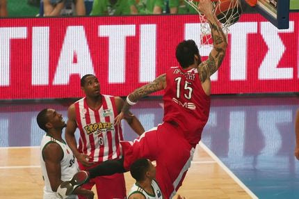 Ο Ολυμπιακός δεν χάνει από τους ψηλούς του Παναθηναϊκού