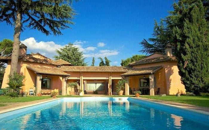 Αγόρασε σπίτι και πάει Μαδρίτη ο Τέβες