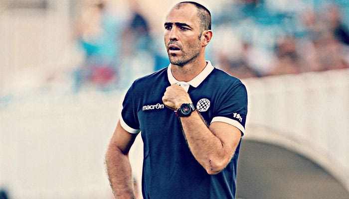 Προπονητής – υπηρέτης του πρότζεκτ Άρνεσεν