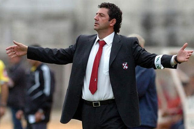 Ρουί Βιτόρια, ο νέος Ζόρζε Ζεζούς