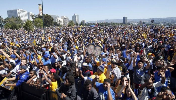 Ένα εκατομμύριο φίλαθλοι στην παρέλαση των Γουόριορς