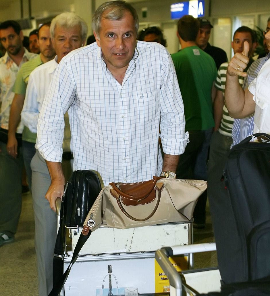 Ομπράντοβιτς για Σλούκα στο Contra.gr: “Είμαι τρελός να απαντήσω;”