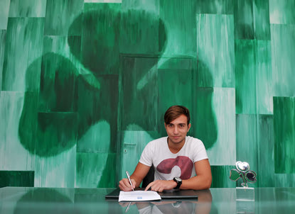 Επαγγελματίας ο Μαυρομμάτης