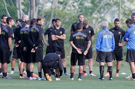 Πρώτη προπόνηση στην ΑΕΚ με απουσίες και… απαιτήσεις