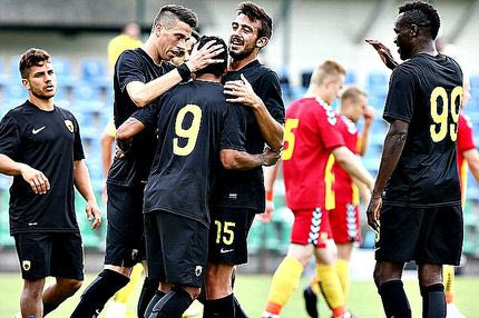 ΑΕΚ-Κορόνα Κίελτσε 2-0