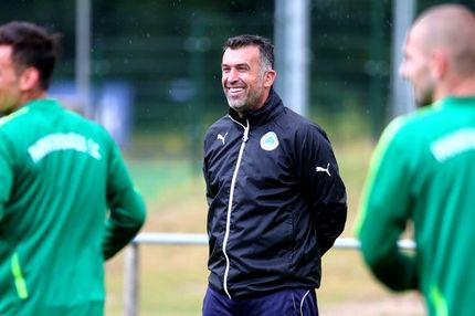 Τρεις εκτός και 5 επί τα αυτά