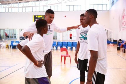 Η σκληρή προπόνηση των αδερφών Αντετοκούνμπο στην Αφρική