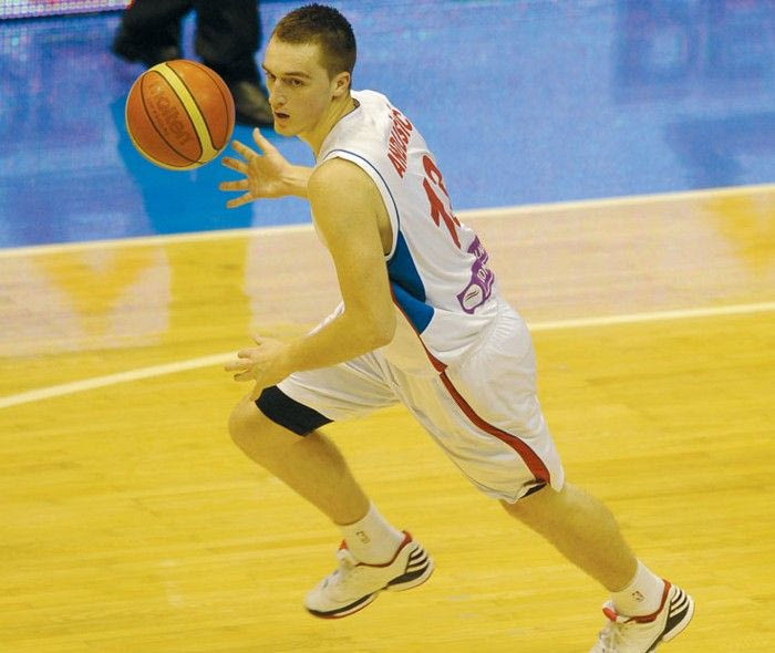 Τα δεδομένα για Αντζούσιτς