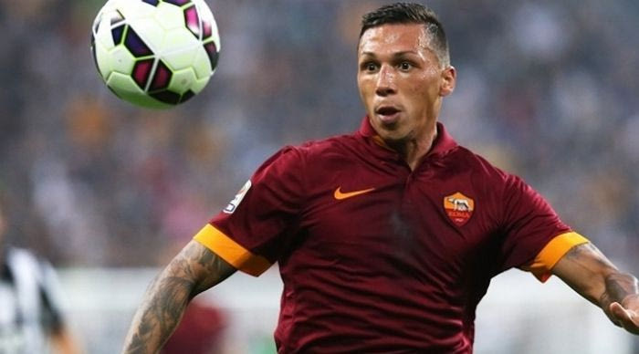 Στη Γουότφορντ για 2.500.000 ευρώ ο Χολέμπας