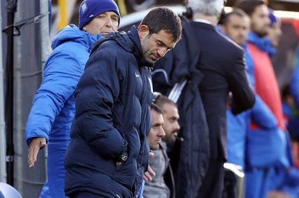 Παραιτήσου, πριν σε παραιτήσουν