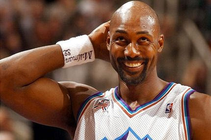 Στο έλεος του twitter ο Μαλόουν λόγω…κινητού