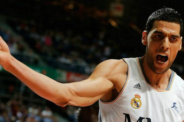 Σφήνα από Ντάλας Μάβερικς για Μεϊρί