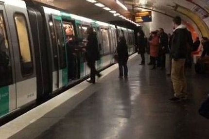 Βαριά τιμωρία σε οπαδούς της Τσέλσι για το ρατσιστικό επεισόδιο στο μετρό του Παρισιού