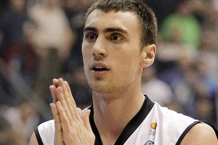 Ο πεισματάρης Τζόρτζεβιτς επιμένει για Μιλουτίνοφ