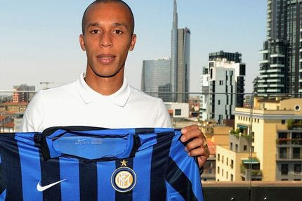 Ο Μιράντα έβαλε τη φανέλα της Ίντερ