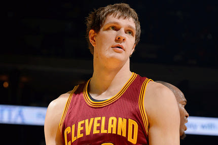 VIDEO: O Mοζγκόφ ΔΕΝ μπορεί να καρφώσει