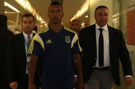 Επίσημα στη Φενέρμπαχτσε ο Νάνι