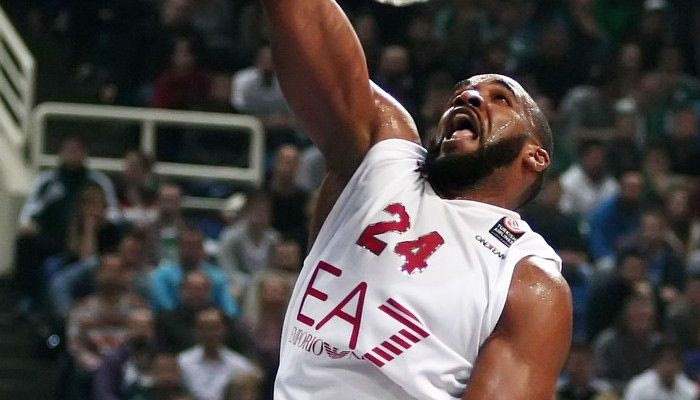 Ο Ρέπεσα έδιωξε Σάμιουελς και Τζέιμς, στην αγορά οι δύο ψηλοί της Μιλάνο