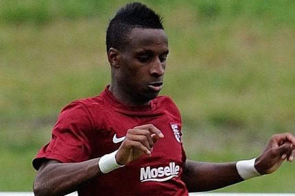 Από το κάτω ράφι ψωνίζει η Μαρσέιγ