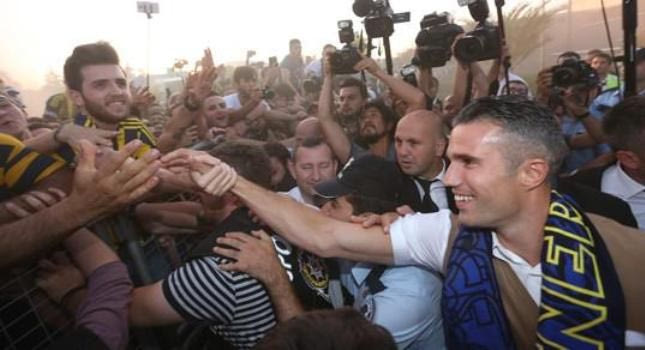 Τρέλα με Φαν Πέρσι στην Τουρκία