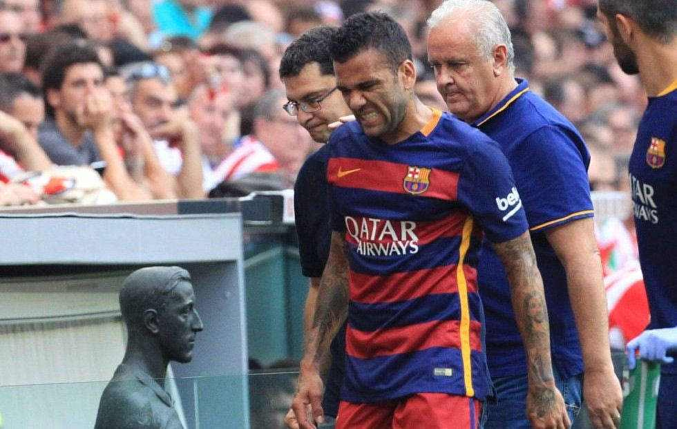 Χωρίς Άλβες για έναν μήνα η Μπαρτσελόνα