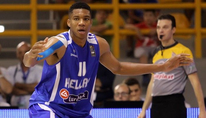 Ο χορός του Αντετοκούνμπο στα αποδυτήρια