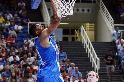 VIDEO: Το σόου του Αντετοκούνμπο με την Ολλανδία