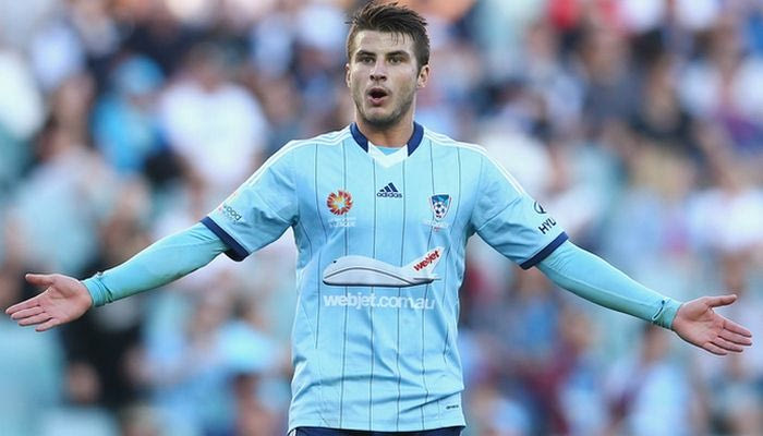 “Άντονις, για τρία χρόνια”