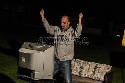 “Be Different Be Asteras: Μην μένεις μόνος”
